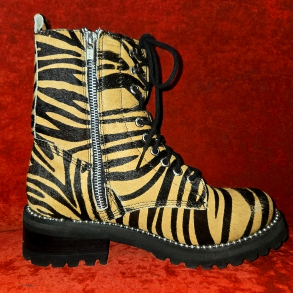 Aqua JAX Tiger Print Studded Combat Boots CowPunk Calfhair Chunky NWOT SEE SOLES - Picture 2 of 11
